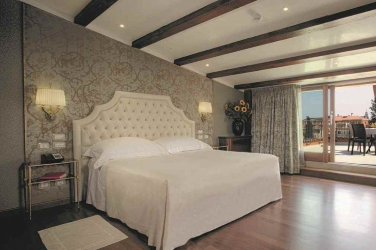 Hotel Santa Chiara Venezia Esterno foto